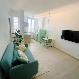 https://green-house-appartamento-a-milano.italymilanhotels.net